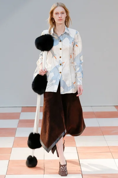 Look 23